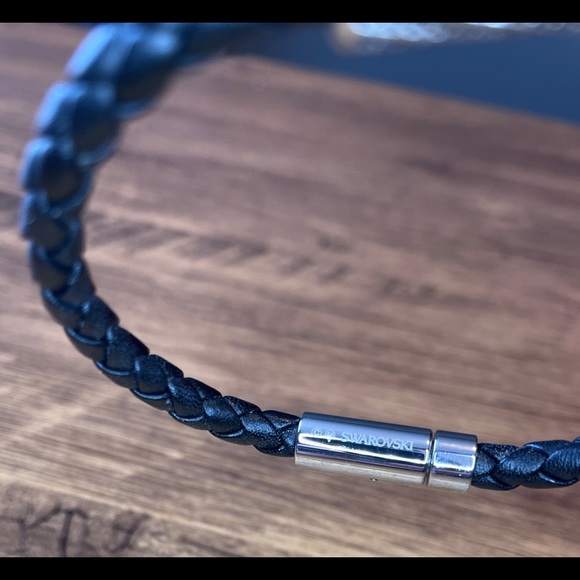 Black Swarovski crystal bracelet - Picture 2 of 2